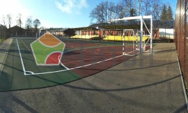 Спортивная площадка с резиновым покрытием